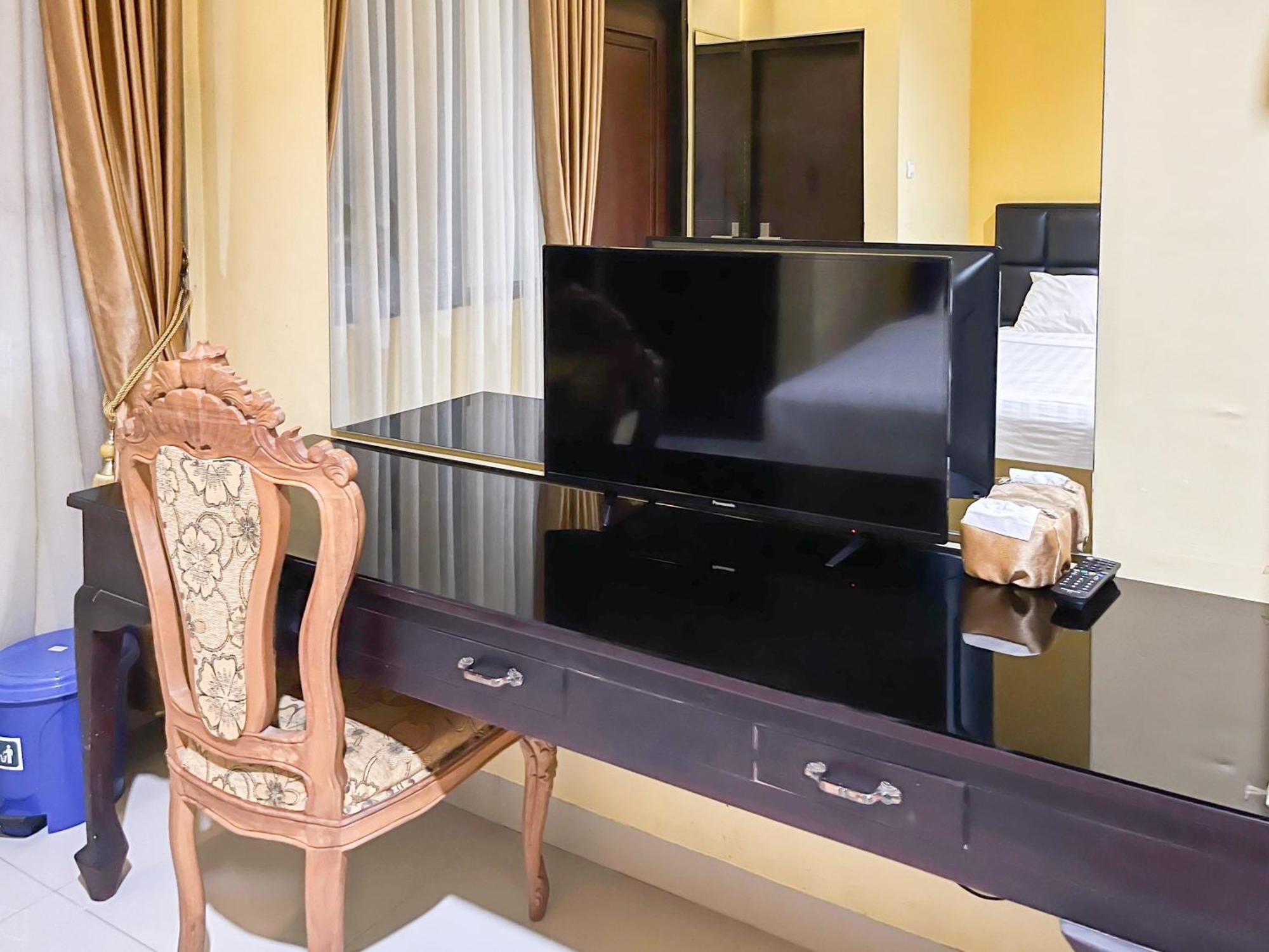 Kartika Hotel Syariah Pacitan Mitra Reddoorz Екстериор снимка