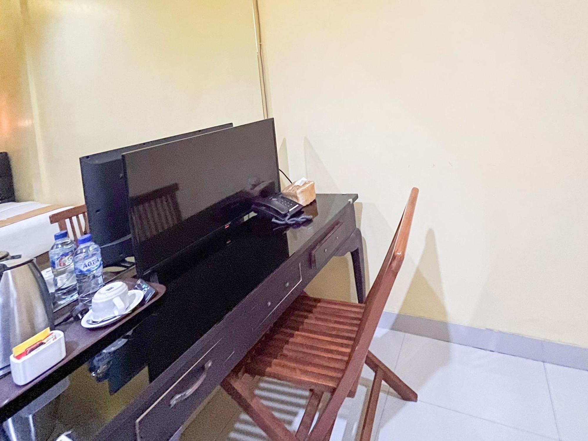 Kartika Hotel Syariah Pacitan Mitra Reddoorz Екстериор снимка